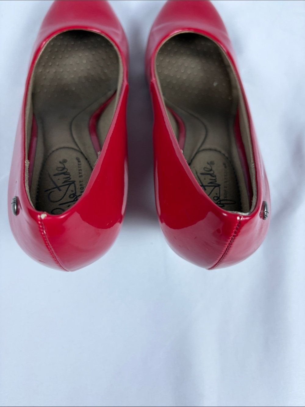 Life Stride Red Patent Kitten Heels - Picture 9 of 13